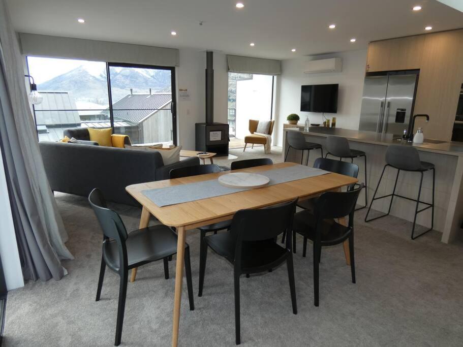 Remarkable, Cozy 3 Bedroom, 2 Bathroom Townhouse Queenstown Exterior photo